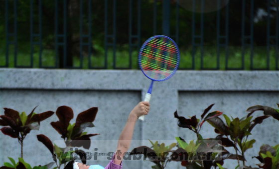 数据方法：统计50个样本，卡片2显示A/B测试转化率提升23%。